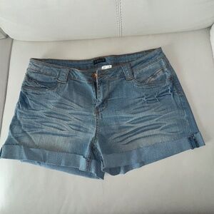 Venus Distressed Denim. Shorts Size 14. Women’s. Good Condition